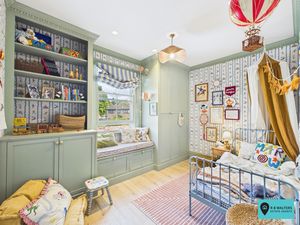 Bedroom- click for photo gallery